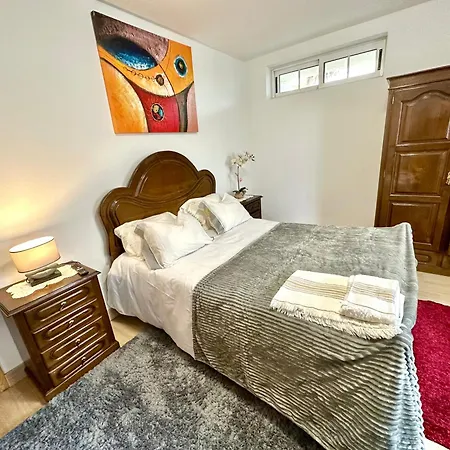 ホームステイ Eixo Atlantico